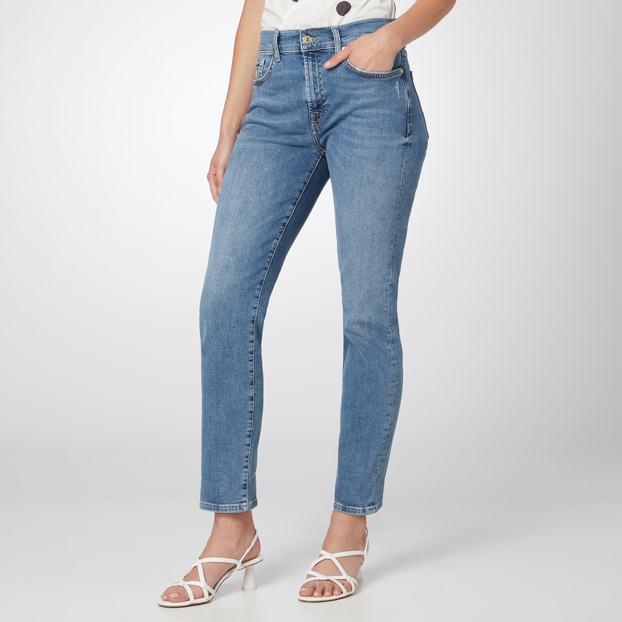 Relaxed Skinny Mid-Rise Boyfriend Jeans